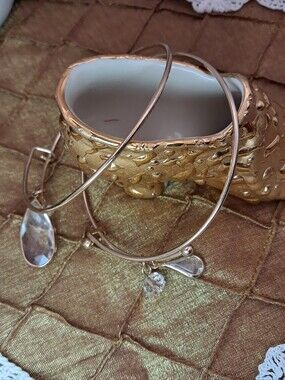 Expandable Wire Bangle Bracelet Set w/ Crystals (Goldtone)